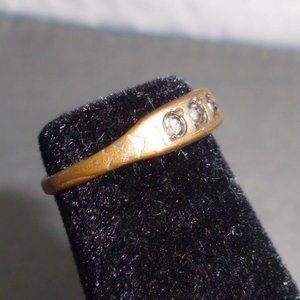 Vintage Jewelry - Antique Estate Fresh Gold Tone "Checo" Ring Vintage Jewelry - Antique Estate Fresh Gold Tone "Checo" Ring